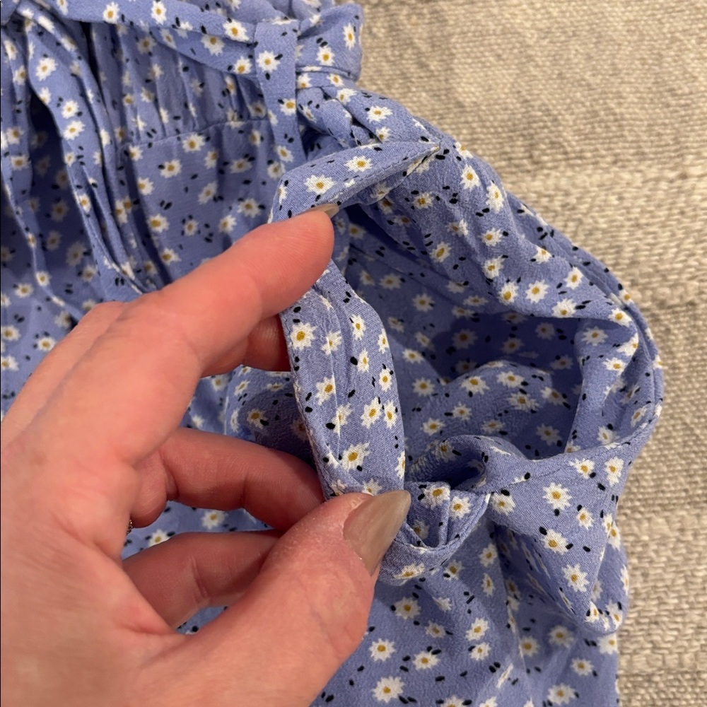 Rails Sophia Romper in Sky Blue Daisies Size Small - Picture 6 of 7